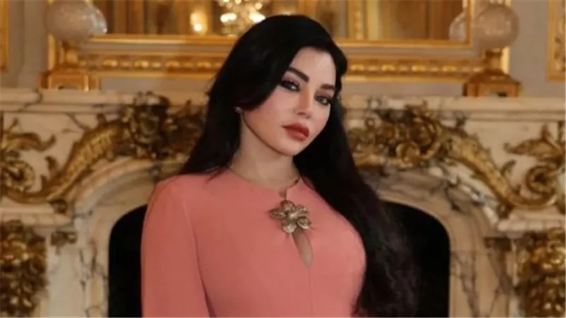 من عارضة أزياء إلى نجمة عالمية.. رحلة هيفاء وهبي في عالم الأضواء