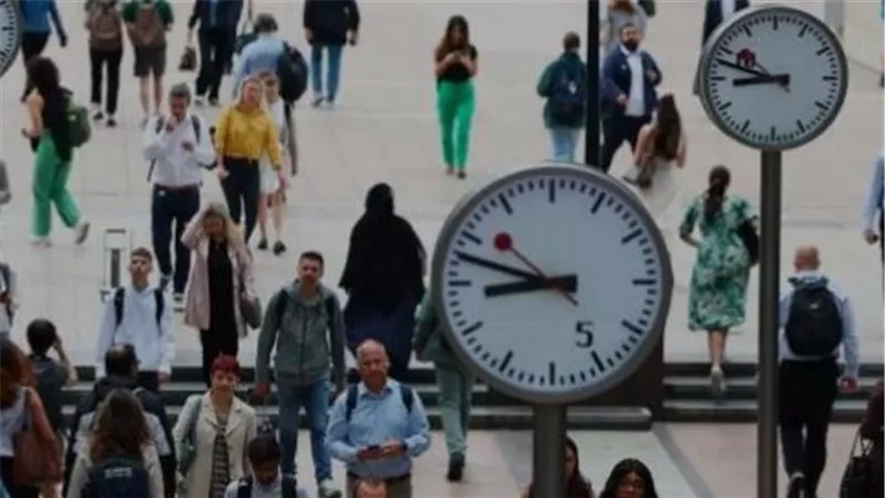 خطط لخفض الوظائف الدائمة في المملكة المتحدة