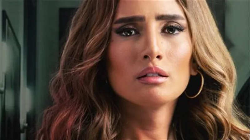 أفلام ومسلسلات زينة: قائمة شاملة لأبرز أعمال النجمة الموهوبة منذ بدايتها