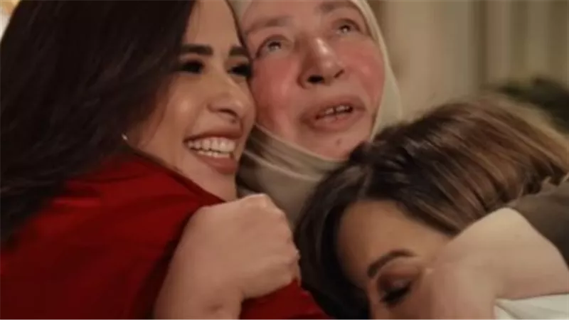 عبلة كامل تتصدر التريند: تفاصيل الحملة الإعلانية التي أعادت 