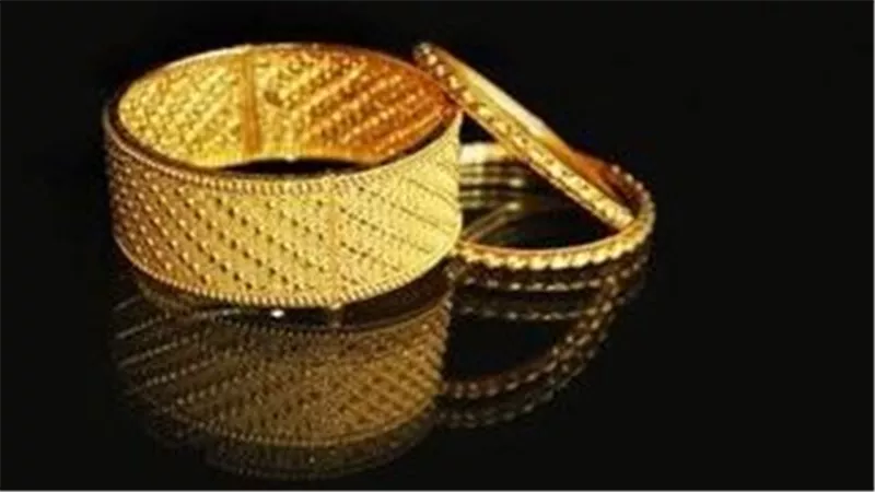 كيف أثرت تحركات الأوقية عالميًا على افتتاحية أسعار الذهب في قطر اليوم؟