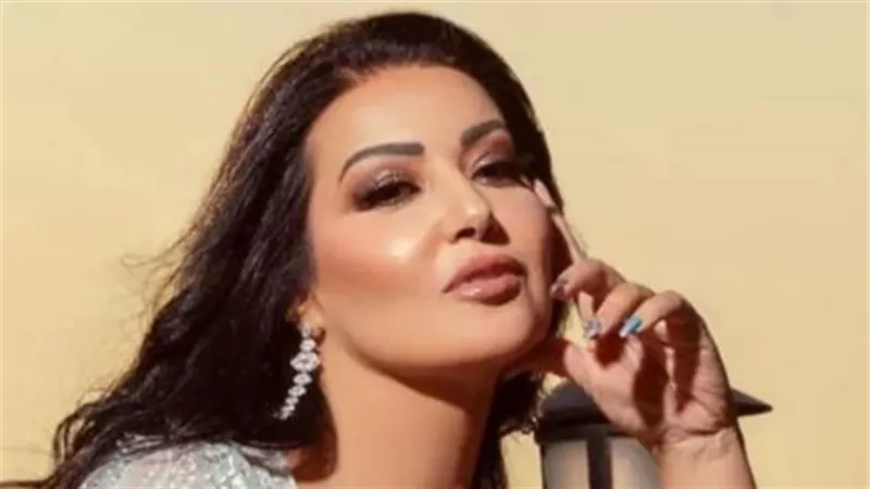 أسرار صعود سمية الخشاب.. كيف تحولت من موظفة بنوك إلى نجمة شباك عالمية؟