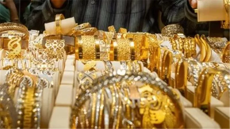 توقعات سعر الذهب.. هل يشهد الجنيه الذهب موجة ارتفاعات جديدة بعد قفزة فبراير التاريخية؟