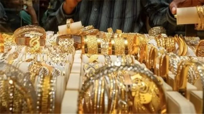 سعر الجنيه الذهب اليوم في مصر يتخطى 55 ألف جنيه وسط استقرار التعاملات الصباحية