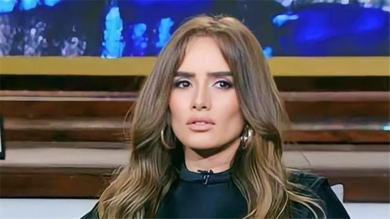 نجوم الفن ينعون شقيق الفنانة زينة.. تفاصيل صلاة الجنازة في مسجد حسن الشربتلي