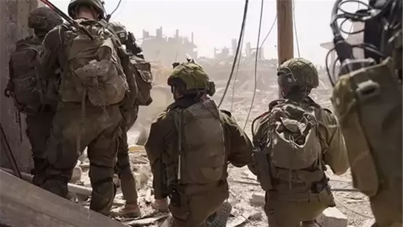 المستوطنون يستولون على عيون المياه بالضفة الغربية ويحولونها إلى مسابح