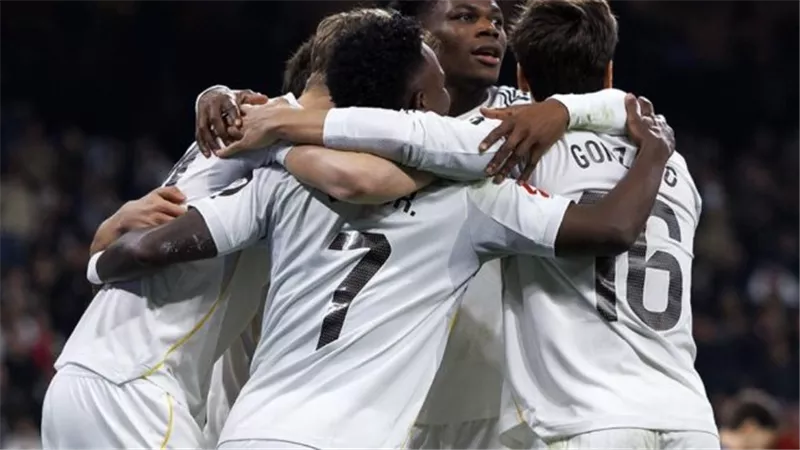 تشكيل ريال مدريد المتوقع أمام بنفيكا اليوم في دوري أبطال أوروبا