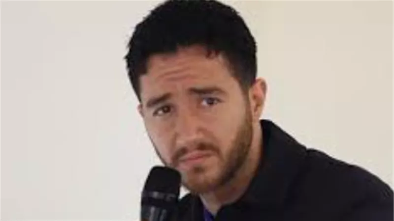 أحمد مالك ومنة شلبي في 