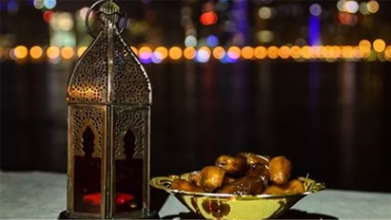 البحوث الفلكية تعلن إمساكية اليوم الثامن من رمضان 2026 وتوقيت الإفطار