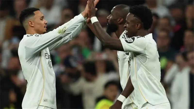 ريال مدريد يبلغ ثمن نهائي 