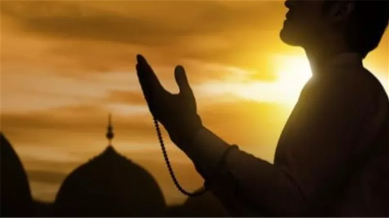 وداعًا لعشر الرحمة.. تعرف على أفضل الأدعية المستجابة في اليوم العاشر من رمضان