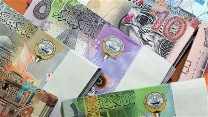 الدينار الكويتي مقابل الجنيه المصري.. استقرار حذر عند مستوى 154.93 جنيه