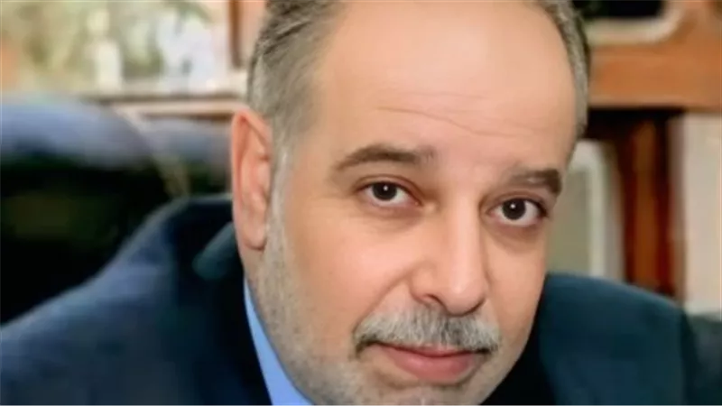 البدايات الواعدة والتميز الأكاديمي في مسيرة ياسر صادق