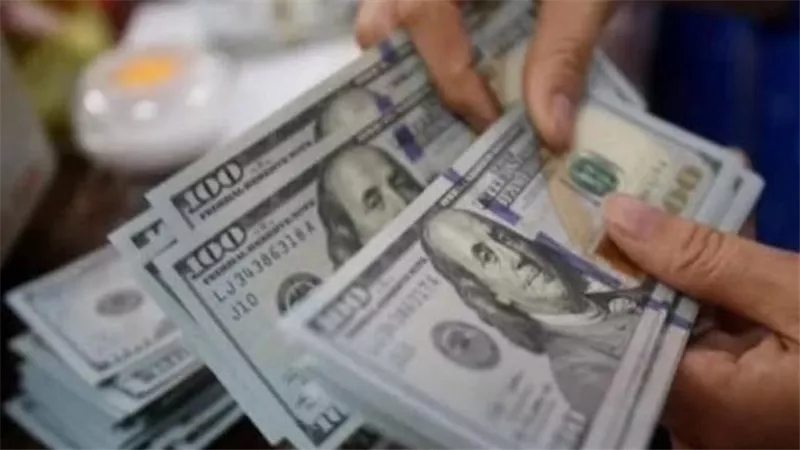 تحديثات الصرف: أسعار الدولار مقابل الجنيه المصري في مطلع تعاملات الخميس