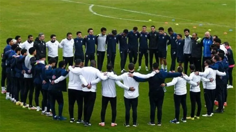 طارق السيد يوجه رسالة خاصة للاعبي الزمالك قبل مواجهة بيراميدز الليلة