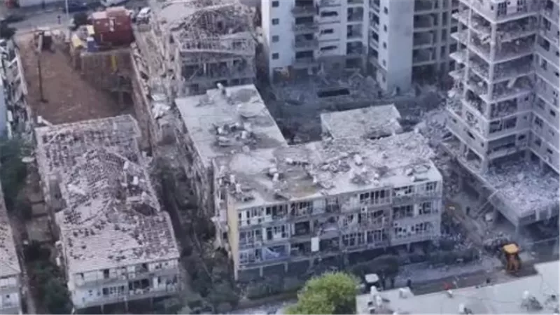 طبول الحرب تدق.. تفاصيل الهجوم الصاروخي الإيراني وبدء التوغل الإسرائيلي في لبنان.