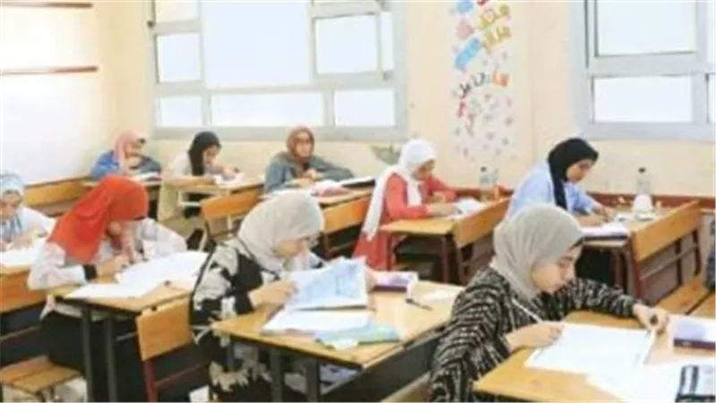 كيف تحصل على 10 نماذج استرشادية لكل مادة في الثانوية العامة 2026؟