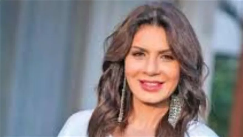 المسيرة الإعلامية لنجلاء بدر: أول مصرية تطل عبر شاشة التلفزيون العماني