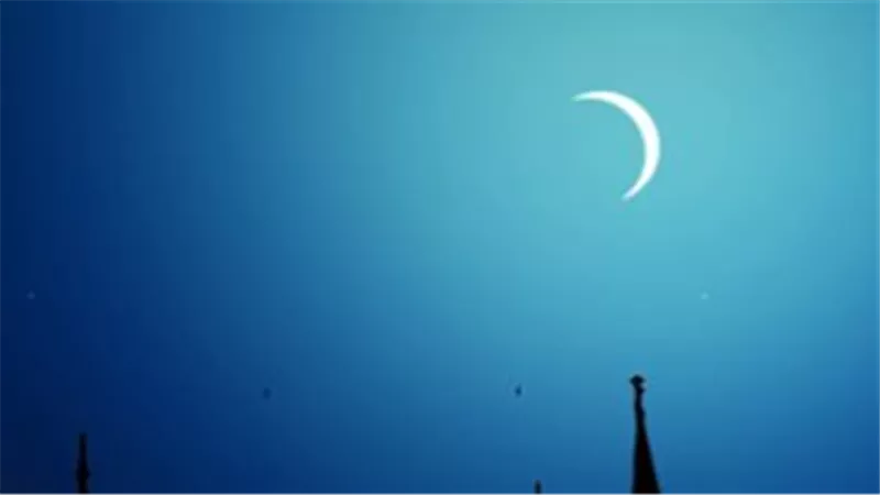 دار الإفتاء المصرية توضح: مواعيد أذان الفجر والمغرب ليوم الأحد 18 رمضان