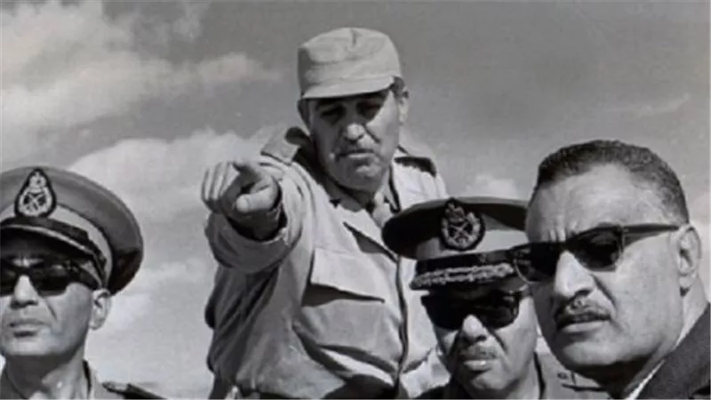 الفريق عبد المنعم رياض.. القائد الذي ترك المكاتب ليموت وسط جنوده في الخنادق