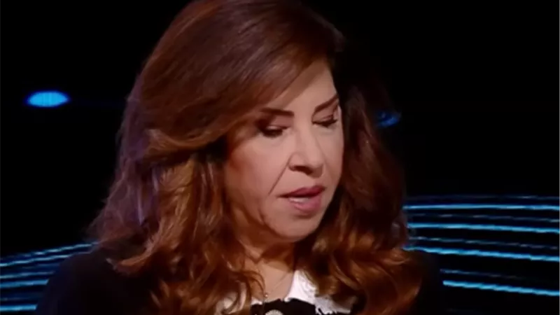 احذروا الحسابات المزيفة.. ليلى عبد اللطيف تتبرأ من شائعة رمضان الغريبة