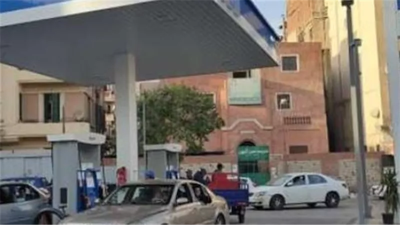 استدامة الإمدادات أولًا.. مبررات الحكومة لتحريك أسعار البنزين والسولار والغاز