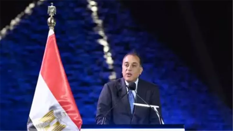 مدبولي يوجه بتفعيل آلية متابعة يومية للأسواق العالمية لمواجهة تقلبات الطاقة