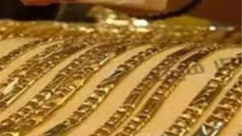 الجنيه الذهب والملاذ الآمن: استقرار الأسعار عند مستويات قياسية في السوق المحلي