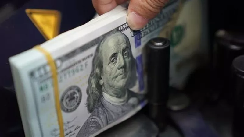  سر ارتفاع الدولار: هل تقود 