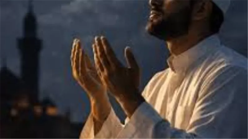الساعات الحاسمة في رمضان: دار الإفتاء تنشر صيغة دعاء جامعة لليالي الوترية