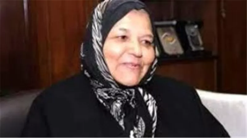 مسيرة علمية وإذاعية حافلة لأول سيدة ترأس إذاعة القرآن الكريم