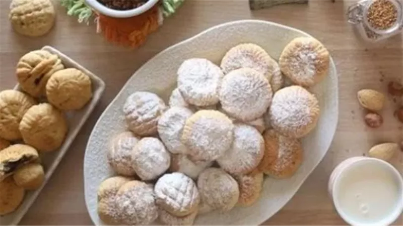 قبل زحمة العيد.. تعرف على أسعار علب الكحك المشكل ومنتجات السمن البلدي