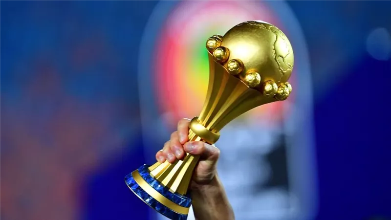“كاف” يدرس التراجع عن إقامة كأس أمم إفريقيا كل 4 سنوات “كاف” يدرس التراجع عن إقامة كأس أمم إفريقيا كل 4 سنوات