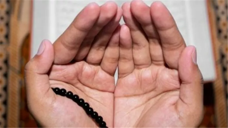 خير ما يختم به الصائمون.. أدعية ليلة الثلاثين من رمضان المستجابة بإذن الله