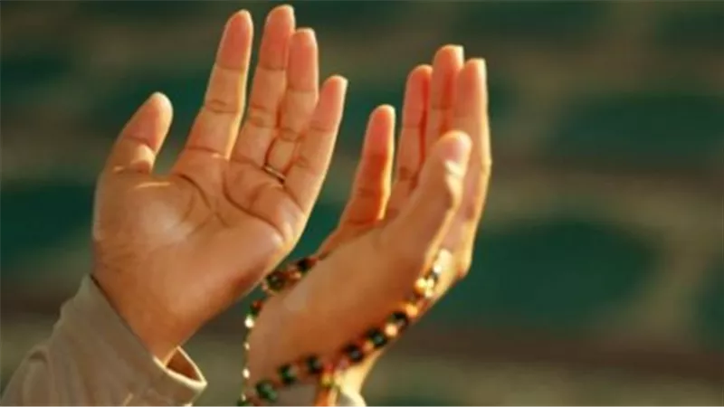ماذا نقول في نهاية رمضان؟ أدعية التوفيق للثبات بعد الشهر الكريم وطلب القبول