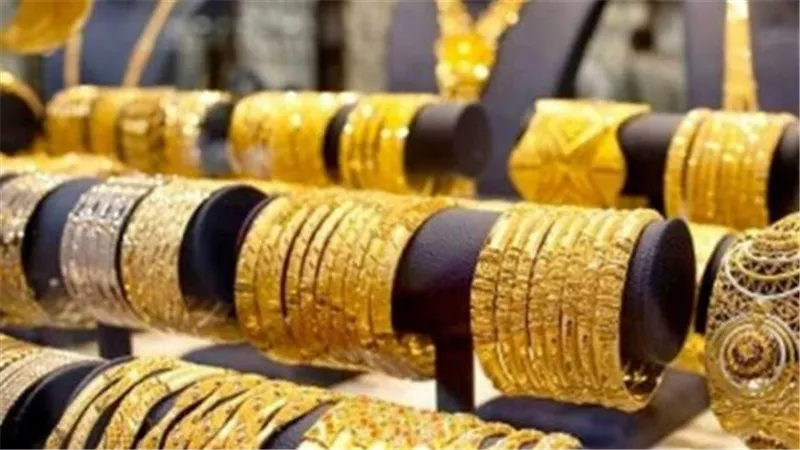 الذهب العالمي يستعيد توازنه.. هل تنتهي سلسلة الخسائر الأسبوعية للمعدن الأصفر؟