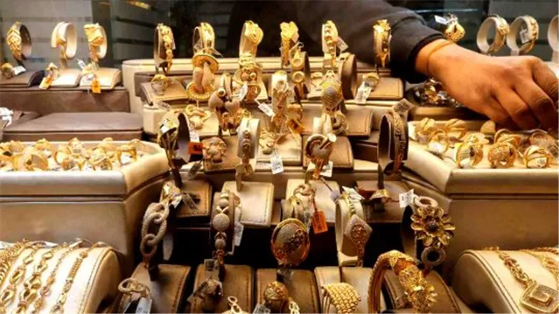 صراع الذهب والدولار.. كيف أعاد الفيدرالي الأمريكي رسم خريطة الاستثمار في 2026؟