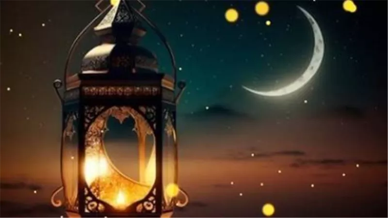 دار الإفتاء المصرية تستطلع هلال شوال الخميس.. هل يكون الجمعة أول أيام العيد؟