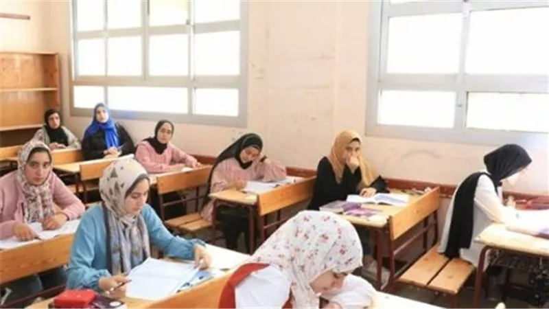 مواصفات امتحانات الثانوية العامة 2026.. 70% للمستويات البسيطة والمتوسطة لضمان التوازن