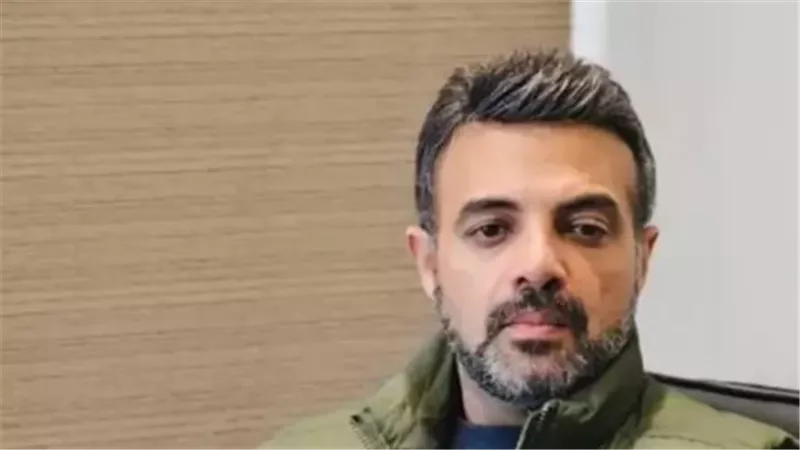 عمرو محمود ياسين يحسم الجدل حول تسريبات نهاية مسلسل وننسى اللي كان