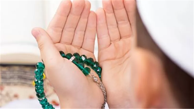 أدعية الصحابة والتابعين في ختام الشهر الفضيل: دعاء اليوم 28 رمضان نموذجًا