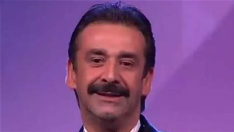 من الإخراج إلى التمثيل.. أسرار التحول الذي جعل كريم عبد العزيز نجم الشباك الأول