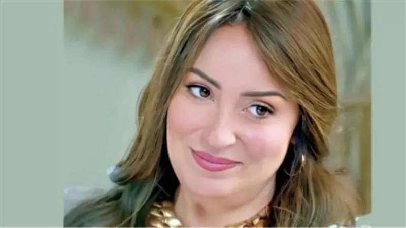 إطلالات نرمين الفقي البسيطة.. مدرسة في الأناقة والجمال الطبيعي