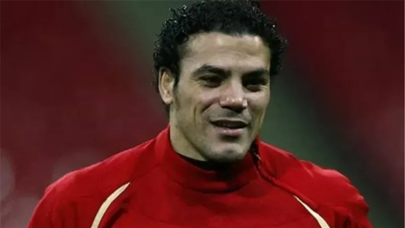 عمرو زكي يحلل أزمة الأهلي الفنية والنفسية: غياب القائد والانتماء وراء التراجع