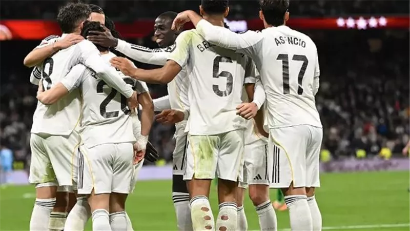 قرار نهائي في مدريد.. إدارة بيريز تستقر على 