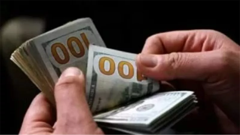 سعر الدولار في البنك الأهلي وبنك مصر: قائمة الأسعار المحدثة لليوم الأحد