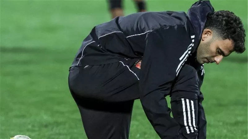 خبير تحكيمي يكشف مفاجأة لجماهير الزمالك بشأن شكوي زيزو