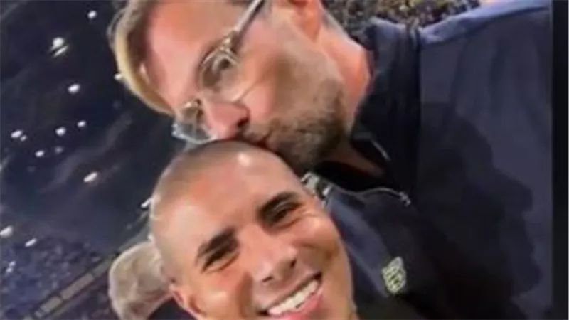 بقيادة يورجن كلوب.. أساطير ليفربول يكتفون بالتعادل أمام بوروسيا دورتموند في ليلة الأنفيلد