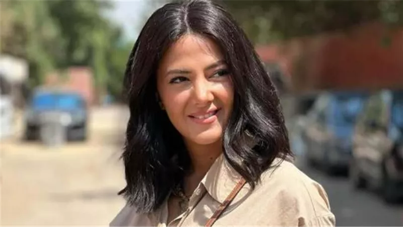 دنيا سمير غانم في السينما والتلفزيون: قائمة شاملة بأهم أعمالها وجوائزها الفنية