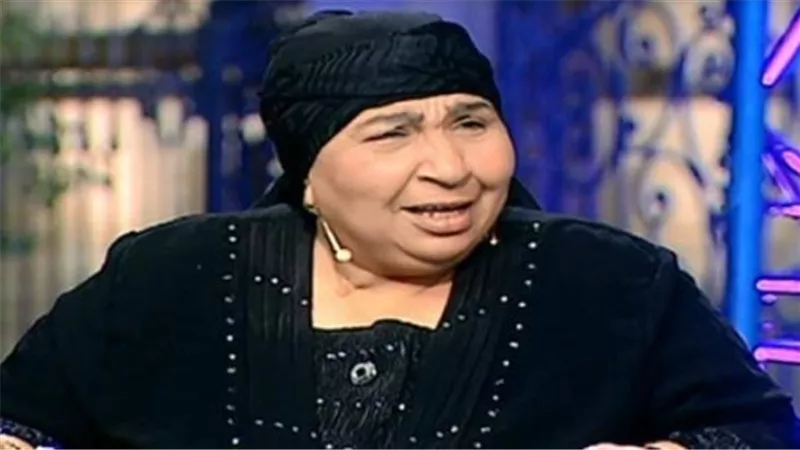 من عربة الكشري إلى أضواء السينما.. محطات ملهمة في حياة الراحلة فاطمة السيد